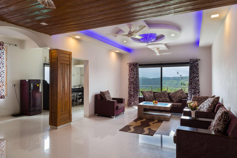 Public Area 2, Strawberry King Resort, Satara