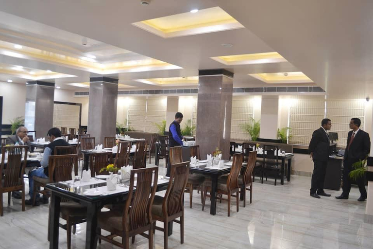 Food & Drinks 3, Madhuvan Palace, Varanasi