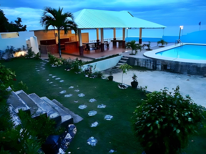 Others 3, The Lighthouse Resort, Oslob
