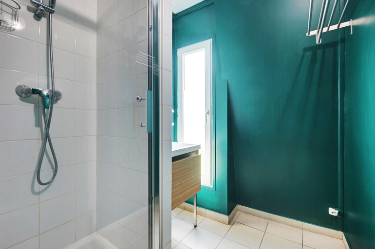 Bathroom 5, Charming studio - 1P- Canal Saint-Martin, Paris