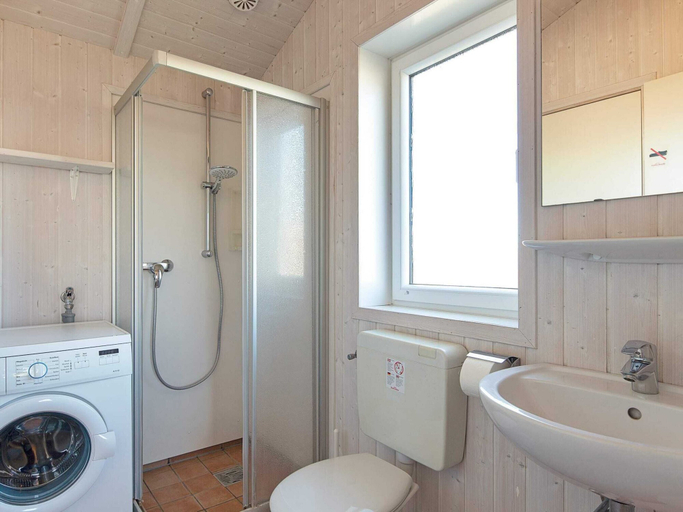 Bathroom, Holiday Home in GrÃ¶mmitz, Ostholstein