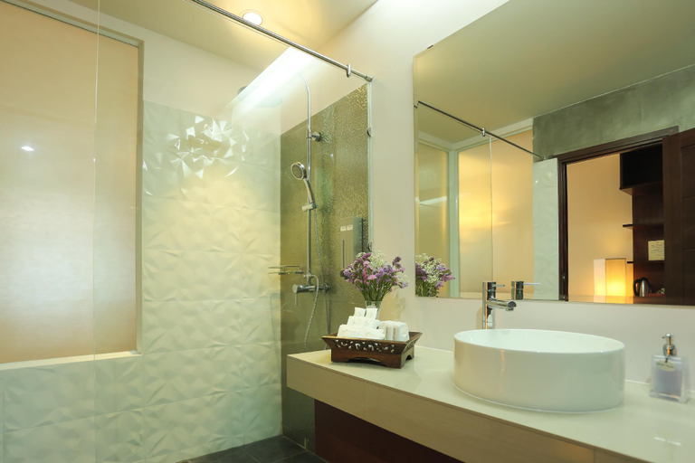 Bathroom 5, Le Patta Resort & Hotel Chiang Rai, Muang Chiang Rai