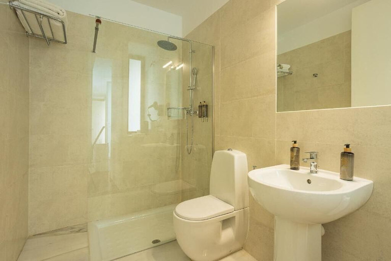 Bathroom 4, Madeinterranea Apartments, Málaga