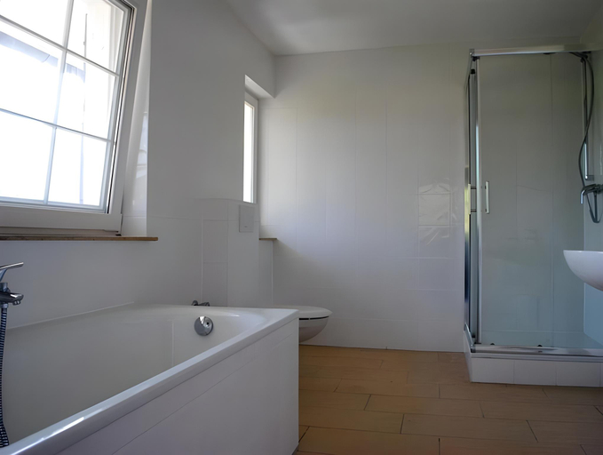 Bathroom 4, Hotel am See, Düren