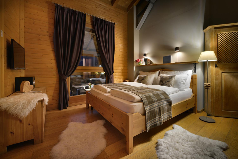 Bedroom 2, La Tresenda Hotel and Mountain Farm, Sondrio