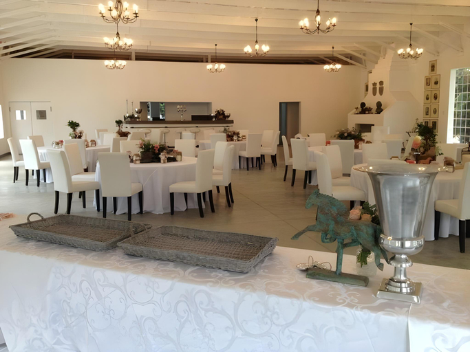 Food & Drinks 2, Chartwell Castle & Guest House, City of Johannesburg