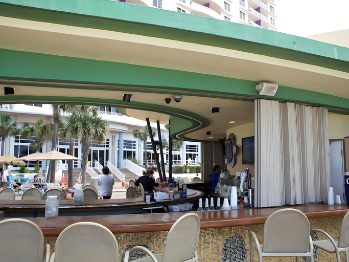 Food & Drinks 4, Ocean Walk Resort by ResortShare, Volusia