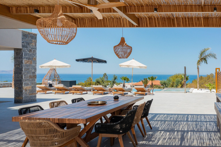Food & Drinks, Nysa Luxury 2, Crete