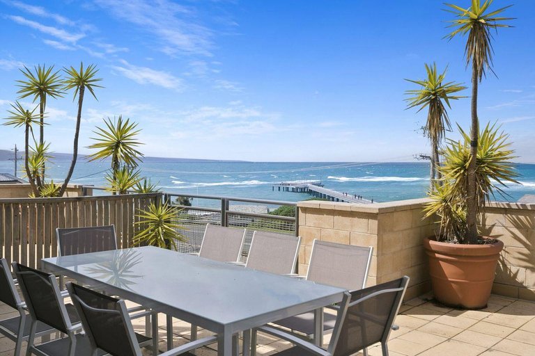 Others 2, Apartment 11 Pacific Apartments, Surf Coast - West