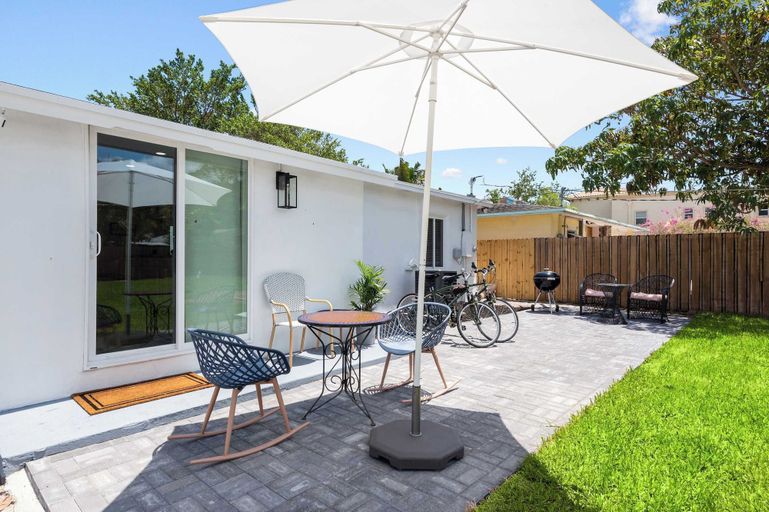 Others 2, Sunrise Palms 10 Min to Beach!, Broward