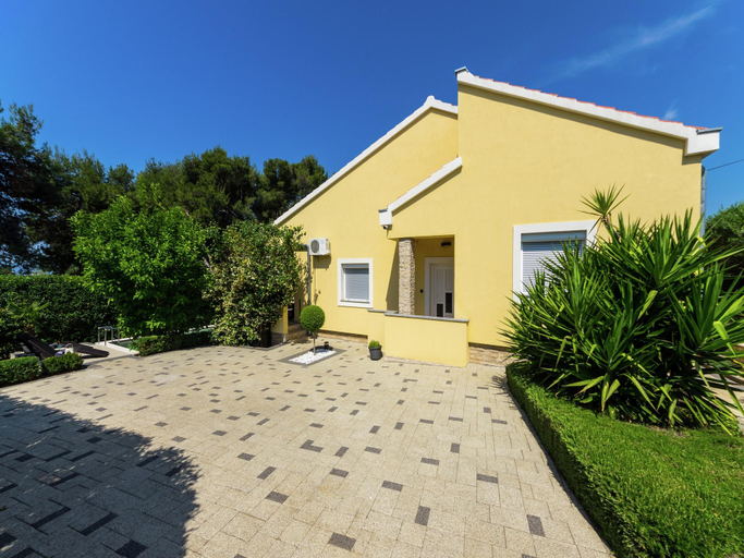 Others 5, Exquisite Villa with Private Pool in Zadar, Zadar