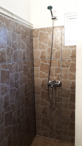 Bathroom 3, Hotel & Apartments "CHEZ HIVA", ísla de Pascua