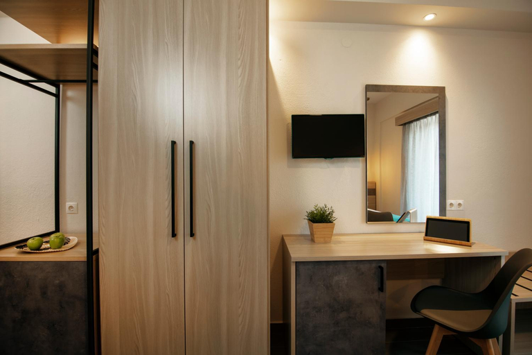 Others 5, Liakada Hotel, Central Macedonia