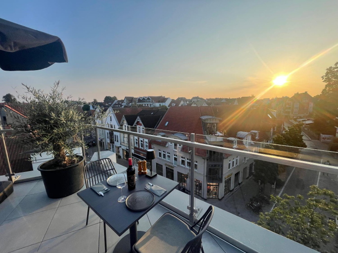 Others 3, StadtBlick Hotel, Lippe