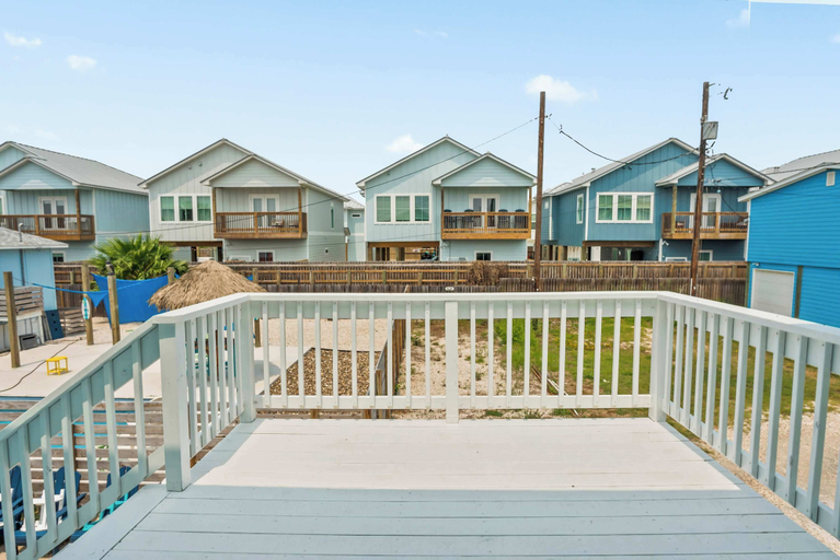 Exterior & Views 5, Tranquil Turquoise: Pet Friendly, Nueces