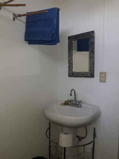 Bathroom 2, Hospedaje Totalmanik, Zoquiapan