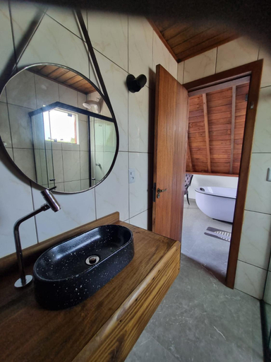 Bathroom 3, Chales Ilha da Mata Pousada, Florianopolis