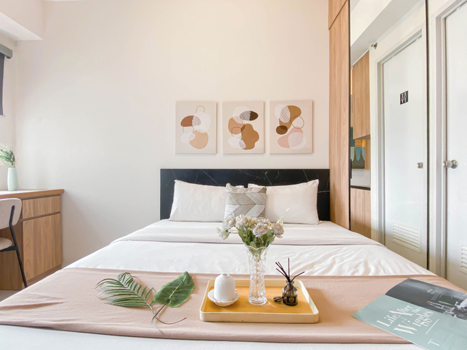 Room 5, Comfy Studio Room At Podomoro Golf View Apartment, Bogor