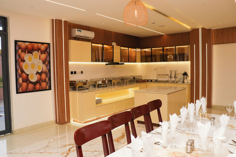 Food & Drinks, Humble Citadel Hotel, Mushin