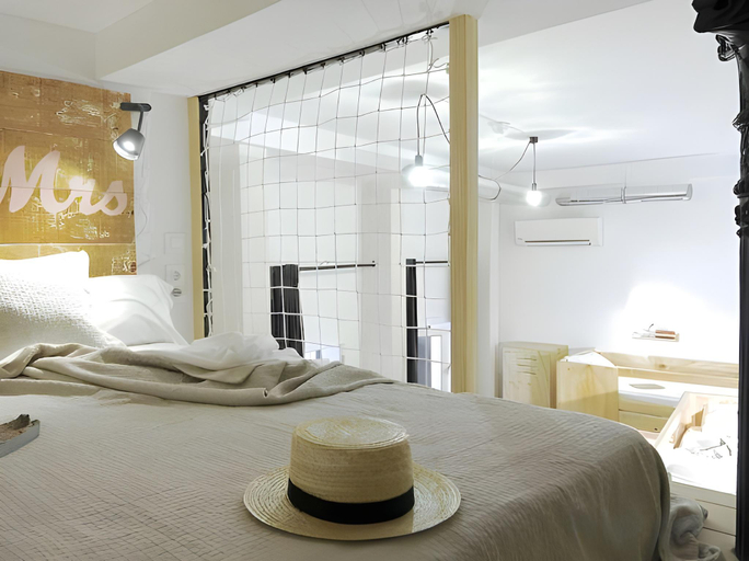 Bedroom 2, The Hat Madrid, Madrid