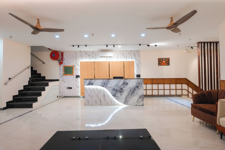 Others 4, Hotel Milanza, Sahibzada Ajit Singh Nagar