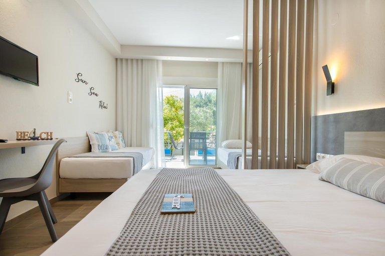 Bedroom 1, Liakada Hotel, Central Macedonia