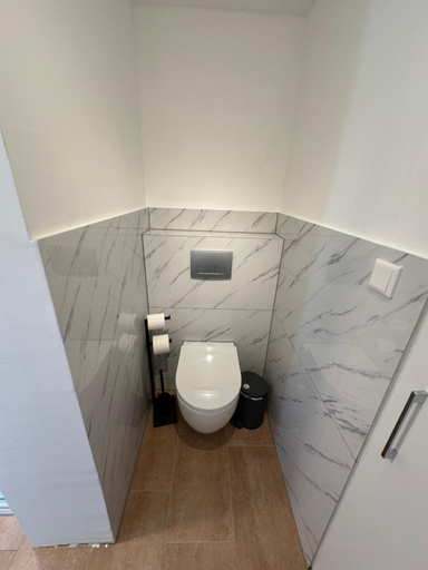 Bathroom 5, Artemis Zimmervermietung 5 Ein Bettzimmer, Hochsauerlandkreis