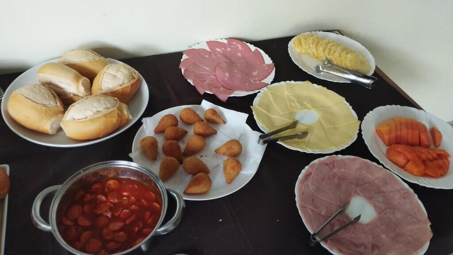 Breakfast buffet, Pousada São Benedito, Cachoeira Paulista
