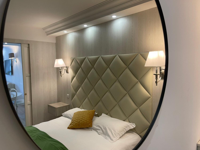 Bedroom 2, Hotel Le Fouquet's, Alpes-Maritimes