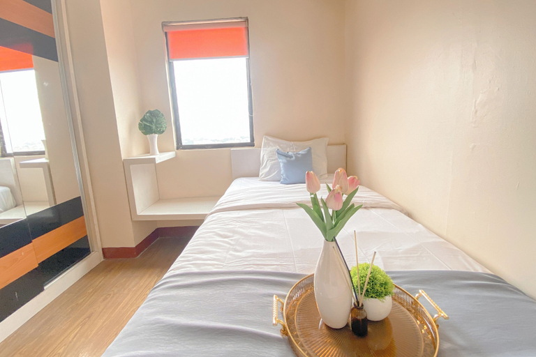 Room 2, Spacious Cozy Living 3Br At Gateway Ahmad Yani Cicadas Apartment, Bandung