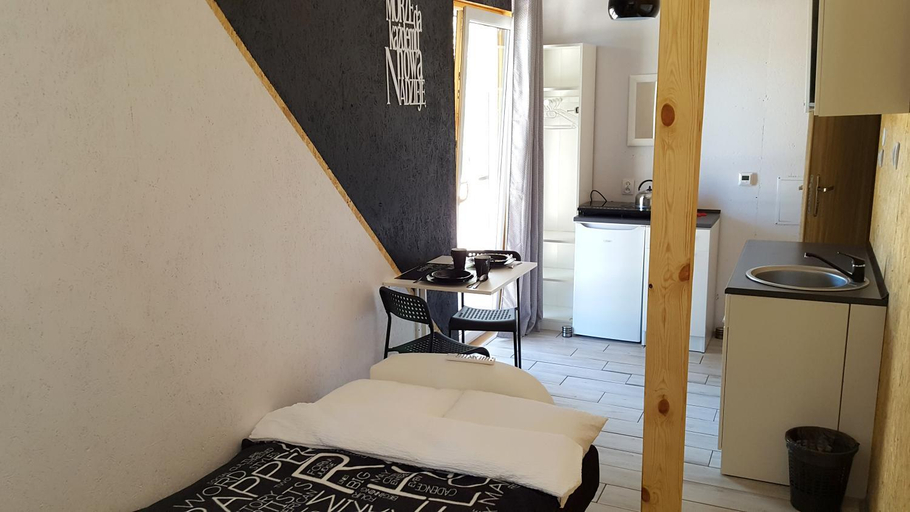 Bedroom, Na Wydmach. Spokoj. Cisza. Las dookola, Puck