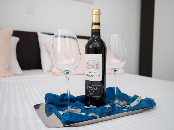 Food & Drinks 3, Apartment Semi - One Bedroom Apartment with Terrace and Sea View, Dubrovnik