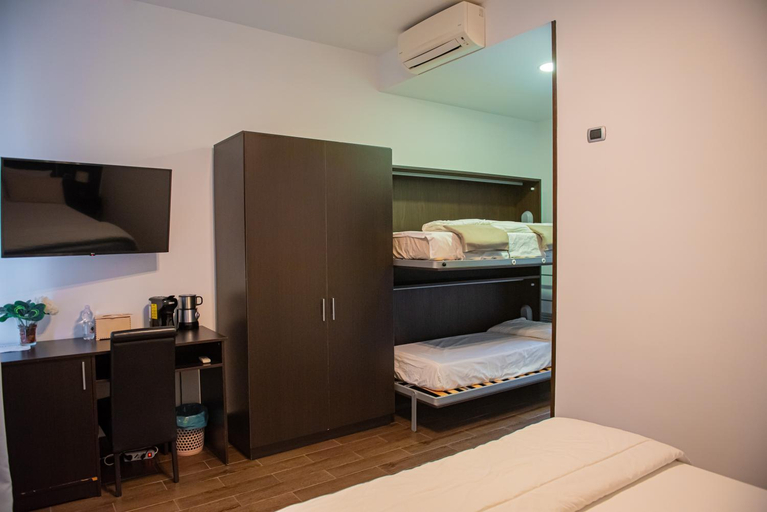 Bedroom 3, ARTEMIDE "Fiore Club" B&B SUITE SPA, Salerno