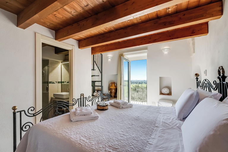 Room 4, Masseria Antoglia, Brindisi