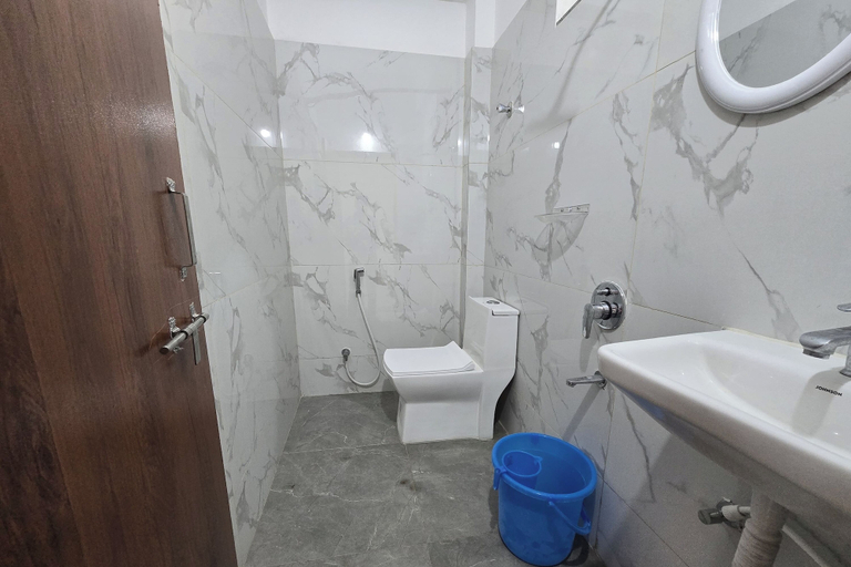 Bathroom, Om Sri Vigneshwara Palani Grand Hotel, Hyderabad