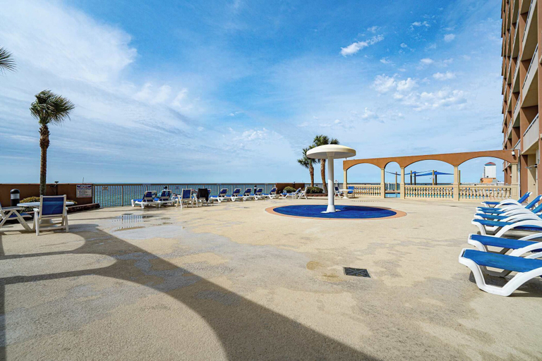 Sport & Beauty 2, Sunrise Sands An Unforgettable Vacation for 7!, Bay