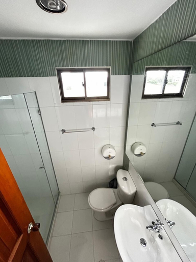 Bathroom 3, Hotel Dorado BAQ, Barranquilla