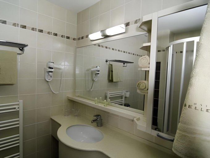 Bathroom 4, Grand Hotel BELLEVUE, Hoce-Slivnica