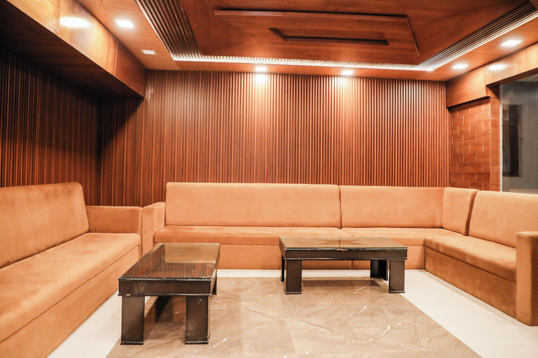 Living area 2, ECKO Premier New Yoga, Chamoli