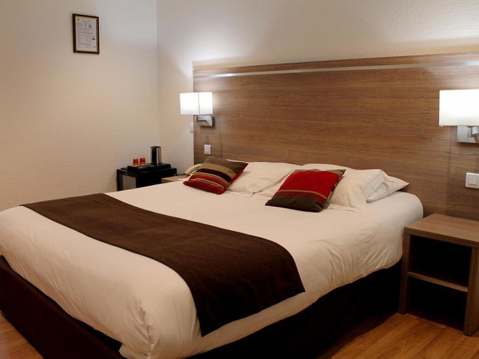 Bedroom 2, Logis Hotel Restaurant de l'Abbaye, Loiret