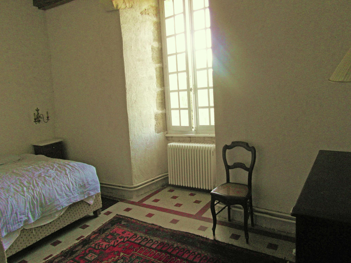 Bedroom, Castle in Le Veurdre near Forest and River, Allier