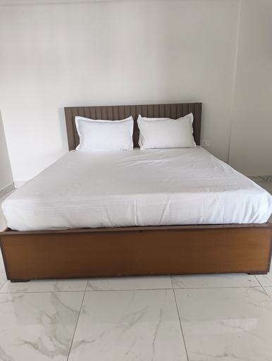 Room 2, LUSHVISTAS Serviced Apartment, Hyderabad