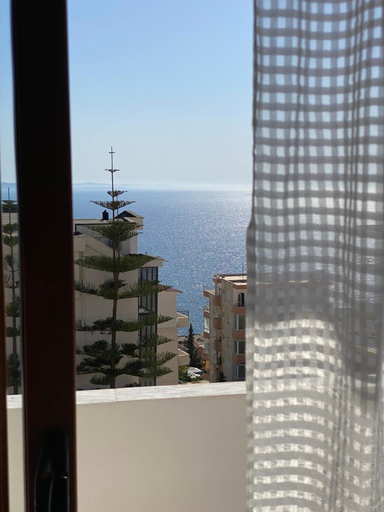 Others 5, Astoria Apartments, Sarandës