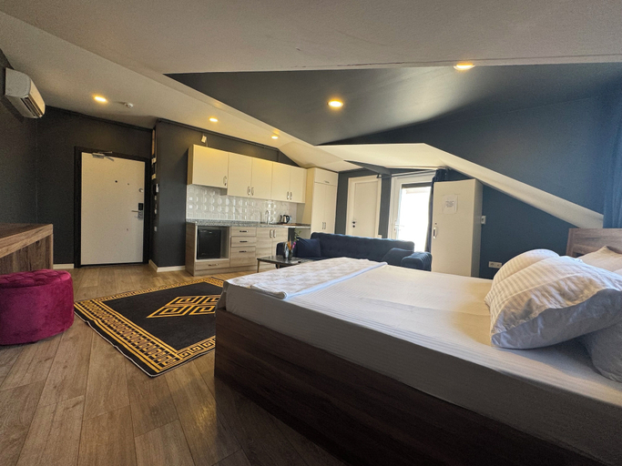 Bedroom 4, Guest Suites, Maltepe