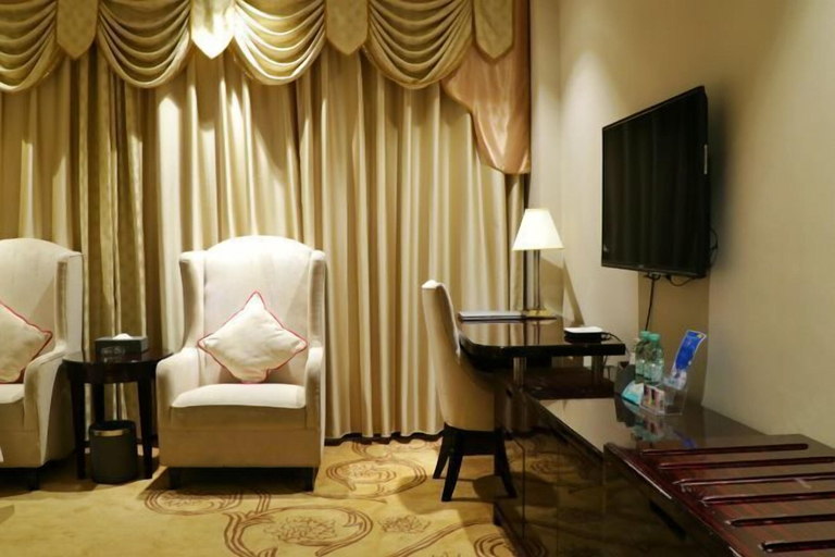 Bedroom 3, New Kwangsi Style Hotel, Guilin