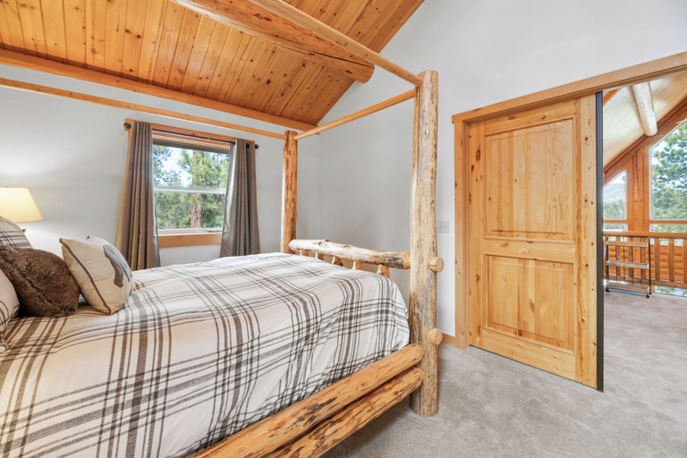 Bedroom 2, Lakeview Lodge, San Bernardino