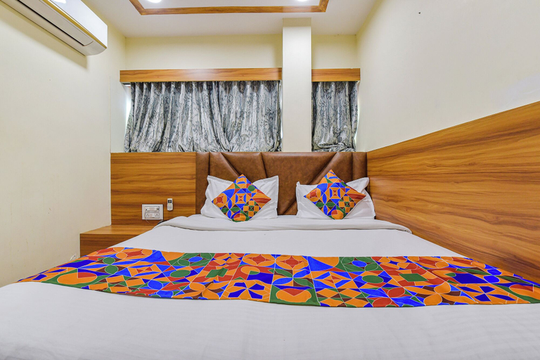 Room 2, FabHotel Silver Inn, Ahmadabad