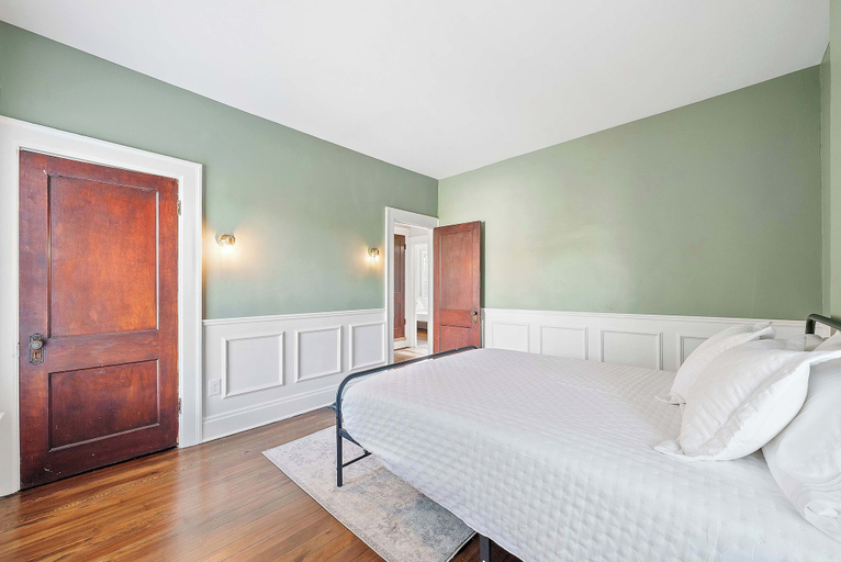 Bedroom 3, Urban Elegance Getaway, Franklin