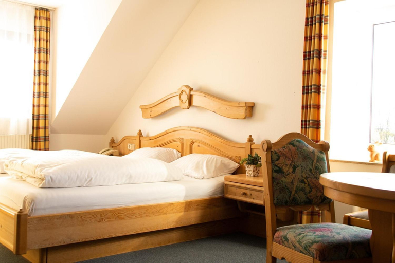 Bedroom 4, Dreischläger Hof, Neuwied