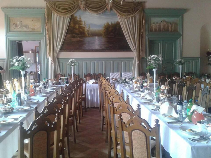 Food & Drinks 4, Palac w Czyzowie szlacheckim, Sandomierz